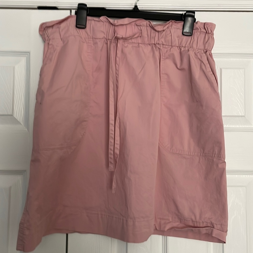 Women’s pink skirt with ruffles